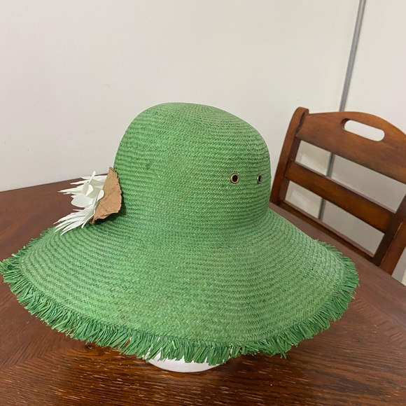 Green summer hat - Picture 4 of 7